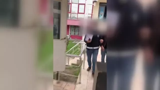 Son dakika haberi! Nakliye için yüklenen 26 ton demiri çaldıkları öne sürülen 3 kişi gözaltına alındı Son dakika haberi! Nakliye için yüklenen 26 ton demiri çaldıkları öne sürülen 3 kişi gözaltına alındı