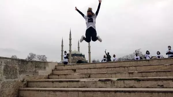 Son dakika haberleri! EDİRNE SELİMİYE'NİN UNESCO'YA GİRİŞİNİN 10'UNCU YILINDA, 10 ATLETLE ÇEVRESİNDE KOŞU Son dakika haberleri! EDİRNE SELİMİYE'NİN UNESCO'YA GİRİŞİNİN 10'UNCU YILINDA, 10 ATLETLE ÇEVRESİNDE KOŞU