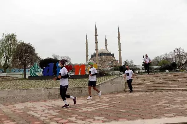 Son dakika haberleri! EDİRNE SELİMİYE'NİN UNESCO'YA GİRİŞİNİN 10'UNCU YILINDA, 10 ATLETLE ÇEVRESİNDE KOŞU Son dakika haberleri! EDİRNE SELİMİYE'NİN UNESCO'YA GİRİŞİNİN 10'UNCU YILINDA, 10 ATLETLE ÇEVRESİNDE KOŞU