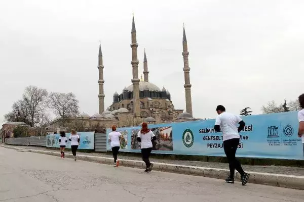 Son dakika haberleri! EDİRNE SELİMİYE'NİN UNESCO'YA GİRİŞİNİN 10'UNCU YILINDA, 10 ATLETLE ÇEVRESİNDE KOŞU Son dakika haberleri! EDİRNE SELİMİYE'NİN UNESCO'YA GİRİŞİNİN 10'UNCU YILINDA, 10 ATLETLE ÇEVRESİNDE KOŞU