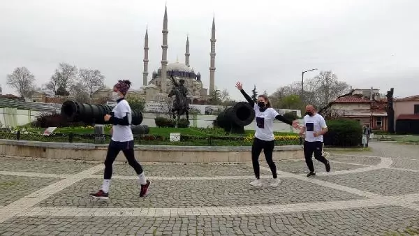 Son dakika haberleri! EDİRNE SELİMİYE'NİN UNESCO'YA GİRİŞİNİN 10'UNCU YILINDA, 10 ATLETLE ÇEVRESİNDE KOŞU Son dakika haberleri! EDİRNE SELİMİYE'NİN UNESCO'YA GİRİŞİNİN 10'UNCU YILINDA, 10 ATLETLE ÇEVRESİNDE KOŞU