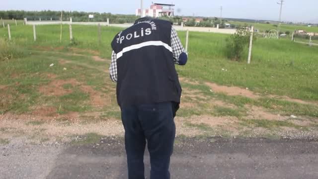 Seyir halindeki otomobilden açılan ateş sonucu bir kişi yaralandı