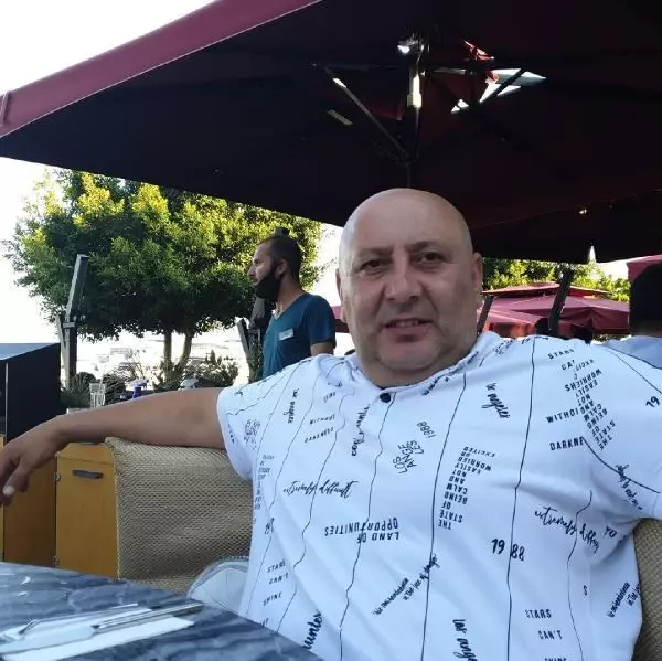 Su kanalına düşen otomobilin sürücüsü öldü Su kanalına düşen otomobilin sürücüsü öldü