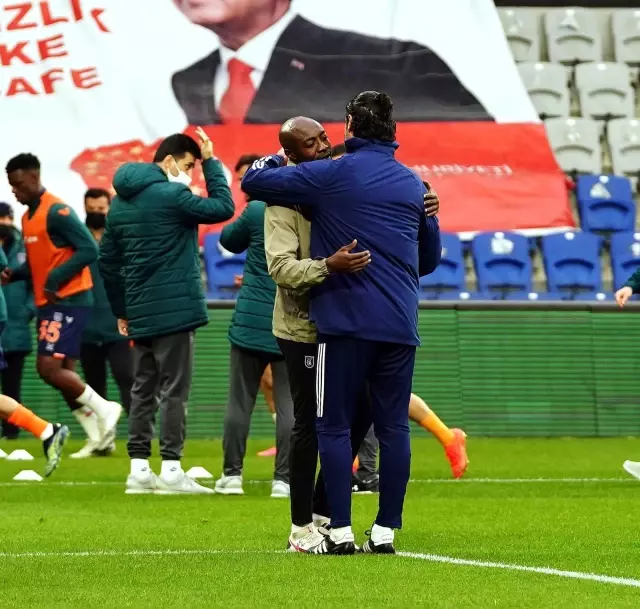 Süper Lig: Medipol Başakşehir: 1 - Fenerbahçe: 1 (İlk yarı) Süper Lig: Medipol Başakşehir: 1 - Fenerbahçe: 1 (İlk yarı)