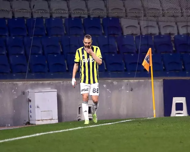 Süper Lig: Medipol Başakşehir: 1 - Fenerbahçe: 2 (Maç sonucu) Süper Lig: Medipol Başakşehir: 1 - Fenerbahçe: 2 (Maç sonucu)