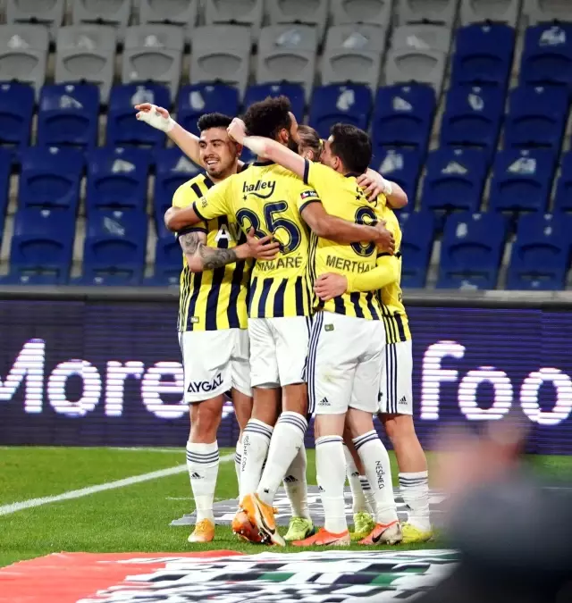 Süper Lig: Medipol Başakşehir: 1 - Fenerbahçe: 2 (Maç sonucu) Süper Lig: Medipol Başakşehir: 1 - Fenerbahçe: 2 (Maç sonucu)