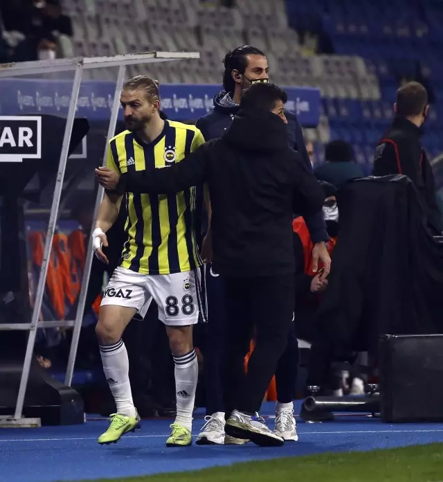 Süper Lig: Medipol Başakşehir: 1 - Fenerbahçe: 2 (Maç sonucu) Süper Lig: Medipol Başakşehir: 1 - Fenerbahçe: 2 (Maç sonucu)