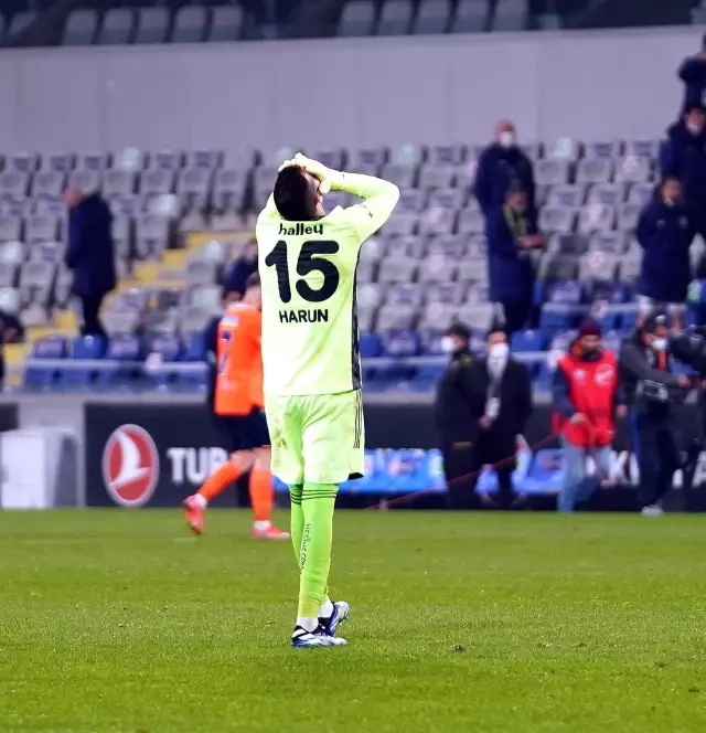 Süper Lig: Medipol Başakşehir: 1 - Fenerbahçe: 2 (Maç sonucu) Süper Lig: Medipol Başakşehir: 1 - Fenerbahçe: 2 (Maç sonucu)