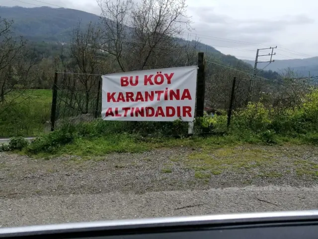 Sorumsuz tesisatçı tamir için geldiği bir köye virüs bulaştırdı Sorumsuz tesisatçı tamir için geldiği bir köye virüs bulaştırdı