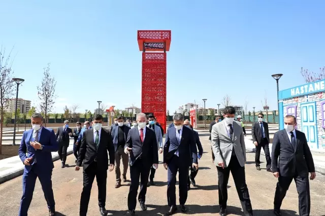Vali Davut Gül ve Fadıloğlu trafik parkının son durumunu inceledi Vali Davut Gül ve Fadıloğlu trafik parkının son durumunu inceledi