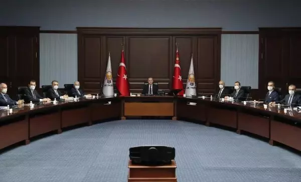 AK Parti Sözcüsü Çelik: 128 milyar konusunda en güzel cevabı kendi vekilleri verdi AK Parti Sözcüsü Çelik: 128 milyar konusunda en güzel cevabı kendi vekilleri verdi