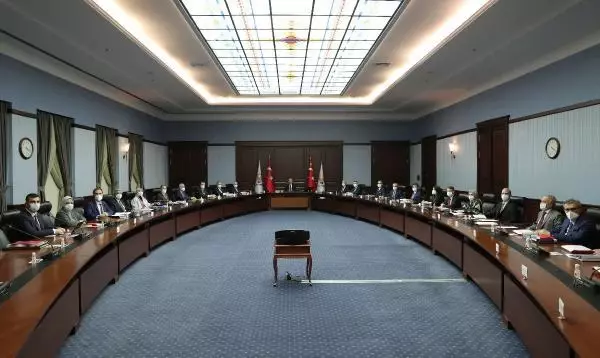AK Parti Sözcüsü Çelik: 128 milyar konusunda en güzel cevabı kendi vekilleri verdi AK Parti Sözcüsü Çelik: 128 milyar konusunda en güzel cevabı kendi vekilleri verdi