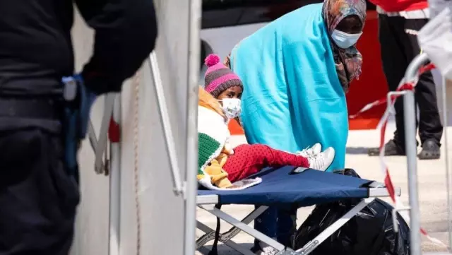 Avrupa'da 18 binden fazla kimsesiz çocuk ve genç, 'sığınma merkezlerinde kayboldu' Avrupa'da 18 binden fazla kimsesiz çocuk ve genç, 'sığınma merkezlerinde kayboldu'