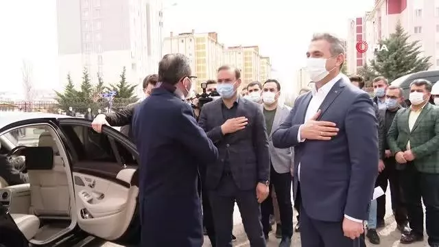 Son dakika haber: Bakan Kasapoğlu, Mamak'ın gençlik ve spor yatırımlarını inceledi Son dakika haber: Bakan Kasapoğlu, Mamak'ın gençlik ve spor yatırımlarını inceledi