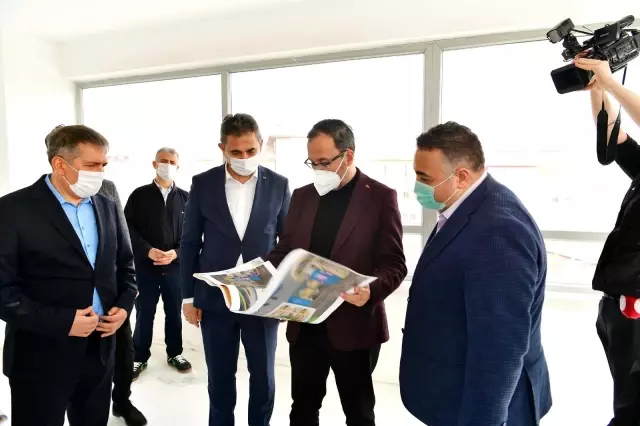 Son dakika haber: Bakan Kasapoğlu, Mamak'ın gençlik ve spor yatırımlarını inceledi Son dakika haber: Bakan Kasapoğlu, Mamak'ın gençlik ve spor yatırımlarını inceledi