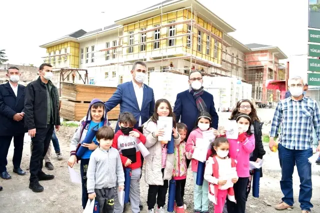 Son dakika haber: Bakan Kasapoğlu, Mamak'ın gençlik ve spor yatırımlarını inceledi Son dakika haber: Bakan Kasapoğlu, Mamak'ın gençlik ve spor yatırımlarını inceledi