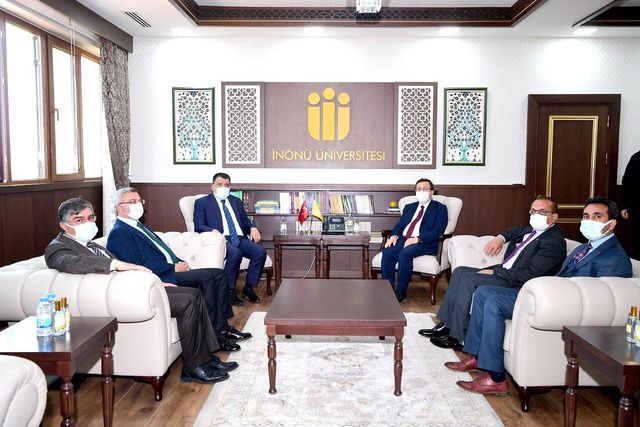 Başkan Gürkan, Rektör Kızılay'ı ziyaret etti Başkan Gürkan, Rektör Kızılay'ı ziyaret etti