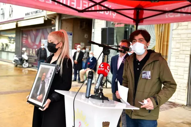 Koronavirüsten ölen Çiğli Belediye Başkan Yardımcısı, toprağa verildi