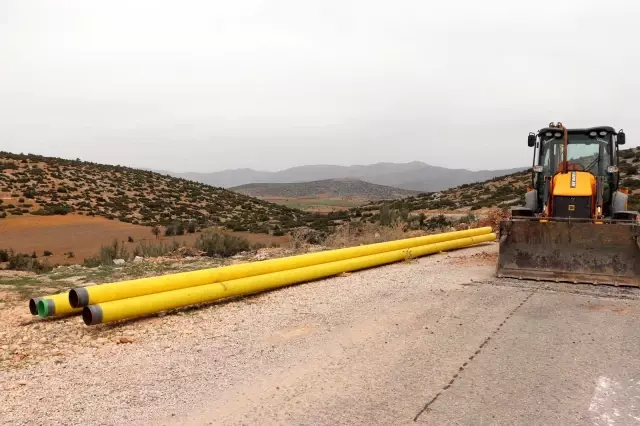 Doğalgaz için ilk kazma vuruldu Doğalgaz için ilk kazma vuruldu