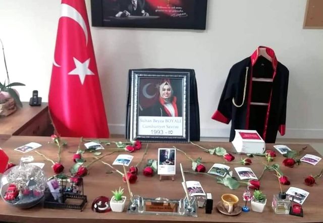 Doğanşehir'de koronadan ölen savcı adliye çalışanlarını yasa boğdu Doğanşehir'de koronadan ölen savcı adliye çalışanlarını yasa boğdu