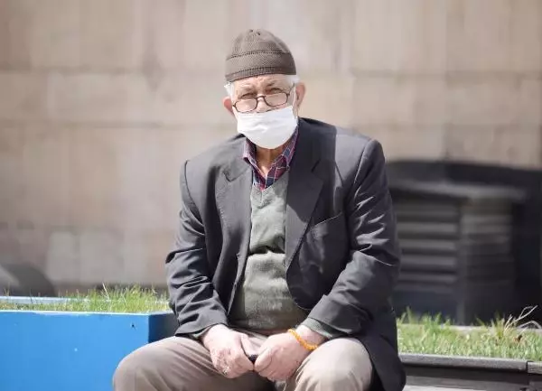 DOĞU'DA VAKA ARTIŞI HIZ KESMİYOR DOĞU'DA VAKA ARTIŞI HIZ KESMİYOR