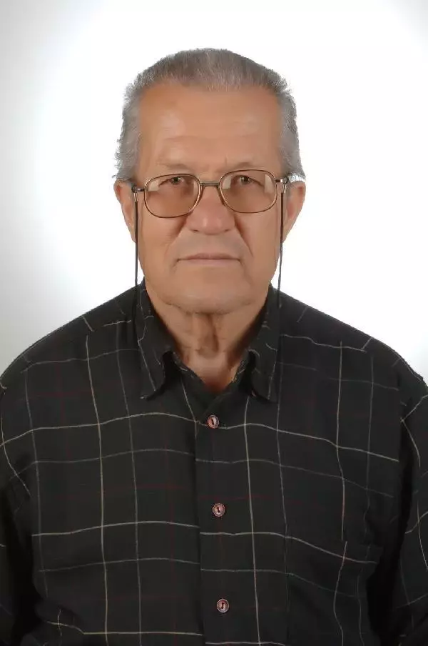 Ekmek almaya giden emekli zabıta memuru kazada öldü Ekmek almaya giden emekli zabıta memuru kazada öldü