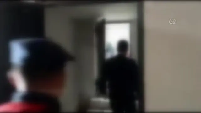 ESKİŞEHİR - Kumar oynatılan ve salgın tedbirlerinin ihlal edildiği tavuk çiftliğindeki 37 kişiye para cezası ESKİŞEHİR - Kumar oynatılan ve salgın tedbirlerinin ihlal edildiği tavuk çiftliğindeki 37 kişiye para cezası