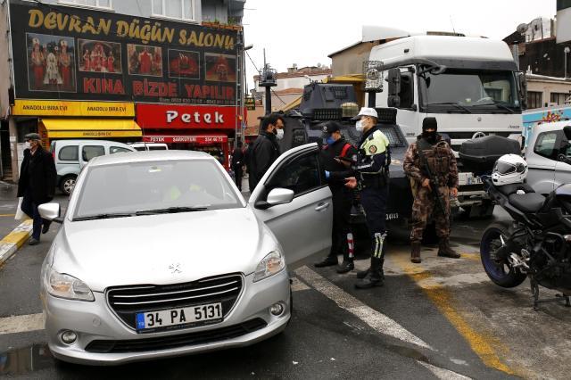 İstanbul Okmeydanı'nda giriş ve çıkışlar kapatıldı! Araçlar didik didik aranıyor