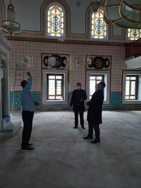 Kaymakam Taşçı'dan ilçedeki cami inşaatlarına inceleme Kaymakam Taşçı'dan ilçedeki cami inşaatlarına inceleme