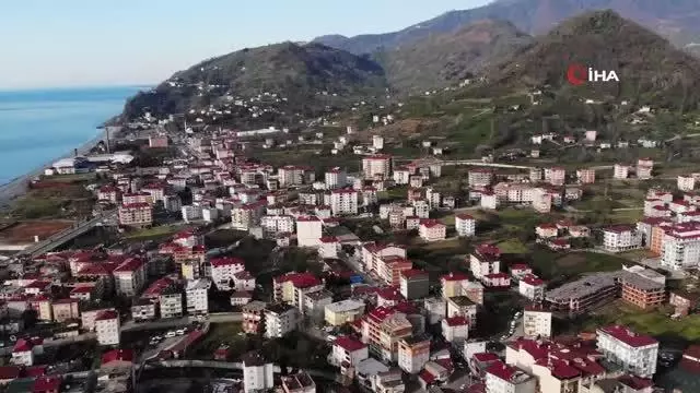 Kemalpaşa ilçesi sakinleri hastane istiyor Kemalpaşa ilçesi sakinleri hastane istiyor
