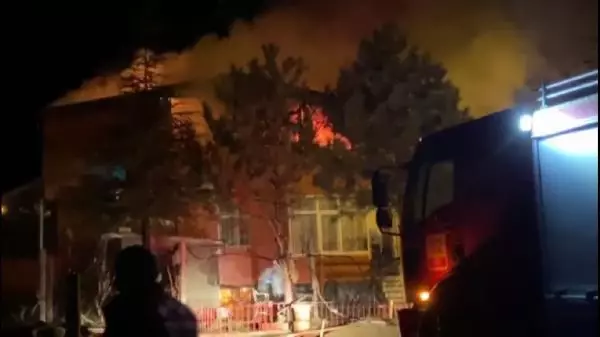 Kırıkkale'de iki katlı evde yangın Kırıkkale'de iki katlı evde yangın