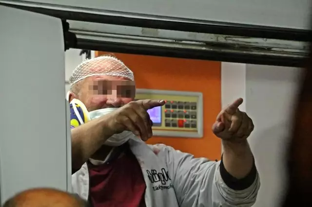 Kısıtlama saatinde kavga ettiler, hem dayak hem ceza yediler: 4 yaralı Kısıtlama saatinde kavga ettiler, hem dayak hem ceza yediler: 4 yaralı
