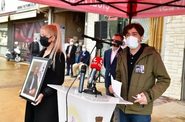 Koronavirüsten ölen Çiğli Belediye Başkan Yardımcısı, toprağa verildi