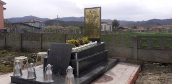 Kurtuluş Savaşı kahramanı için anıt mezar yapıldı
