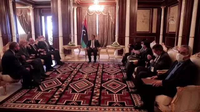 Libya Başkanlık Konseyi Başkanı Menfi, Cezayir heyeti ile ikili ilişkileri görüştü Libya Başkanlık Konseyi Başkanı Menfi, Cezayir heyeti ile ikili ilişkileri görüştü