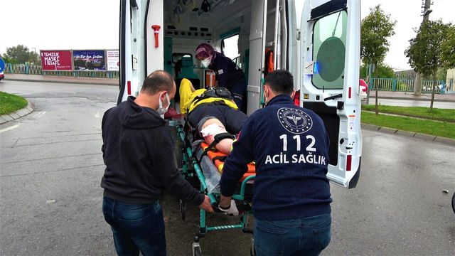 otomobil ile motosiklet kavsakta carpisti 2 y 4 14076805 o