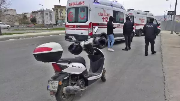 SİLİVRİ'DE PANELVAN ARAÇ İLE MOTOSİKLET ÇARPIŞTI SİLİVRİ'DE PANELVAN ARAÇ İLE MOTOSİKLET ÇARPIŞTI