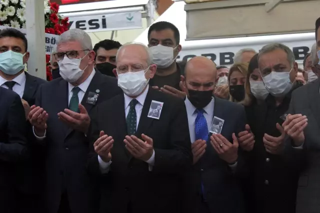 Torbalı Belediye Başkanı İsmail Uygur son yolculuğuna uğurlandı Torbalı Belediye Başkanı İsmail Uygur son yolculuğuna uğurlandı