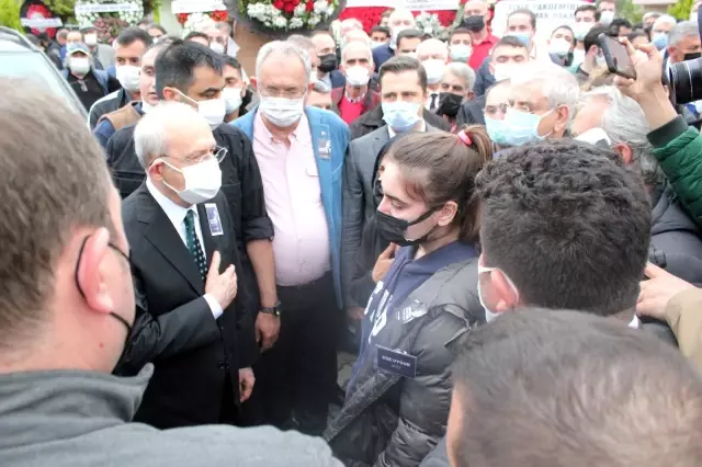 Torbalı Belediye Başkanı İsmail Uygur son yolculuğuna uğurlandı Torbalı Belediye Başkanı İsmail Uygur son yolculuğuna uğurlandı