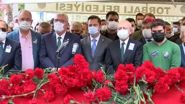 Torbalı Belediye Başkanı İsmail Uygur, son yolculuğuna uğurlandı Torbalı Belediye Başkanı İsmail Uygur, son yolculuğuna uğurlandı