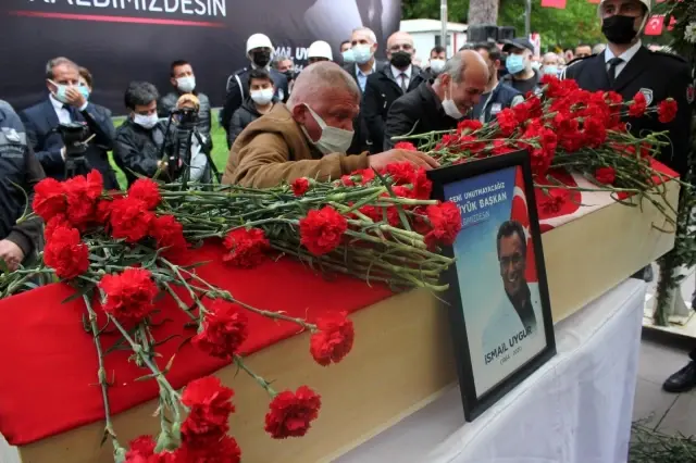 Torbalı Belediye Başkanı İsmail Uygur son yolculuğuna uğurlandı Torbalı Belediye Başkanı İsmail Uygur son yolculuğuna uğurlandı