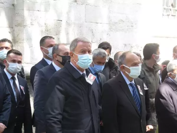 Eski Genelkurmay Başkanı Mustafa Necdet Üruğ, son yolculuğuna uğurlandı Eski Genelkurmay Başkanı Mustafa Necdet Üruğ, son yolculuğuna uğurlandı
