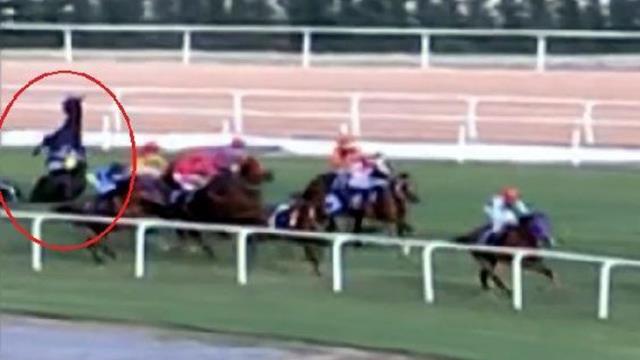 Another disastrous accident at horse races in Adana: 4 jockeys fell, 3 were hospitalized
