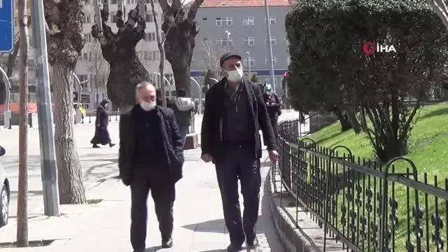 Afyonkarahisar'da vatandaşlar daha sert tedbirler alınmasını istiyor Afyonkarahisar'da vatandaşlar daha sert tedbirler alınmasını istiyor