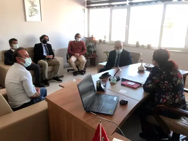AK Parti İl Başkanı Ahlatcı STK'larla buluştu AK Parti İl Başkanı Ahlatcı STK'larla buluştu