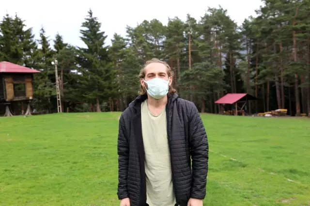 Antalya'da sosyal mesafe cezası nedeniyle e-haciz uygulanan şahıs memleketi Artvin'de konuştu Antalya'da sosyal mesafe cezası nedeniyle e-haciz uygulanan şahıs memleketi Artvin'de konuştu