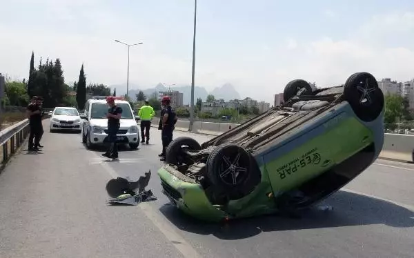 Son dakika haber... Aracının takla attığı kazada yaralanmayan sürücü: Kemerim takılıydı Son dakika haber... Aracının takla attığı kazada yaralanmayan sürücü: Kemerim takılıydı