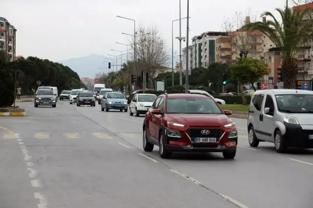 Denizli'de araç sayısı 431 bin 941'e ulaştı Denizli'de araç sayısı 431 bin 941'e ulaştı