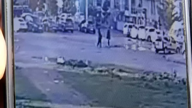 Sokak ortasında karşısına çıktığı karısını, art arda ateş ederek katletti Sokak ortasında karşısına çıktığı karısını, art arda ateş ederek katletti