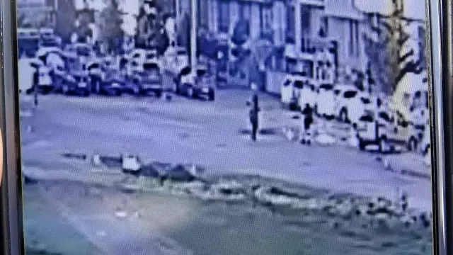Sokak ortasında karşısına çıktığı karısını, art arda ateş ederek katletti Sokak ortasında karşısına çıktığı karısını, art arda ateş ederek katletti